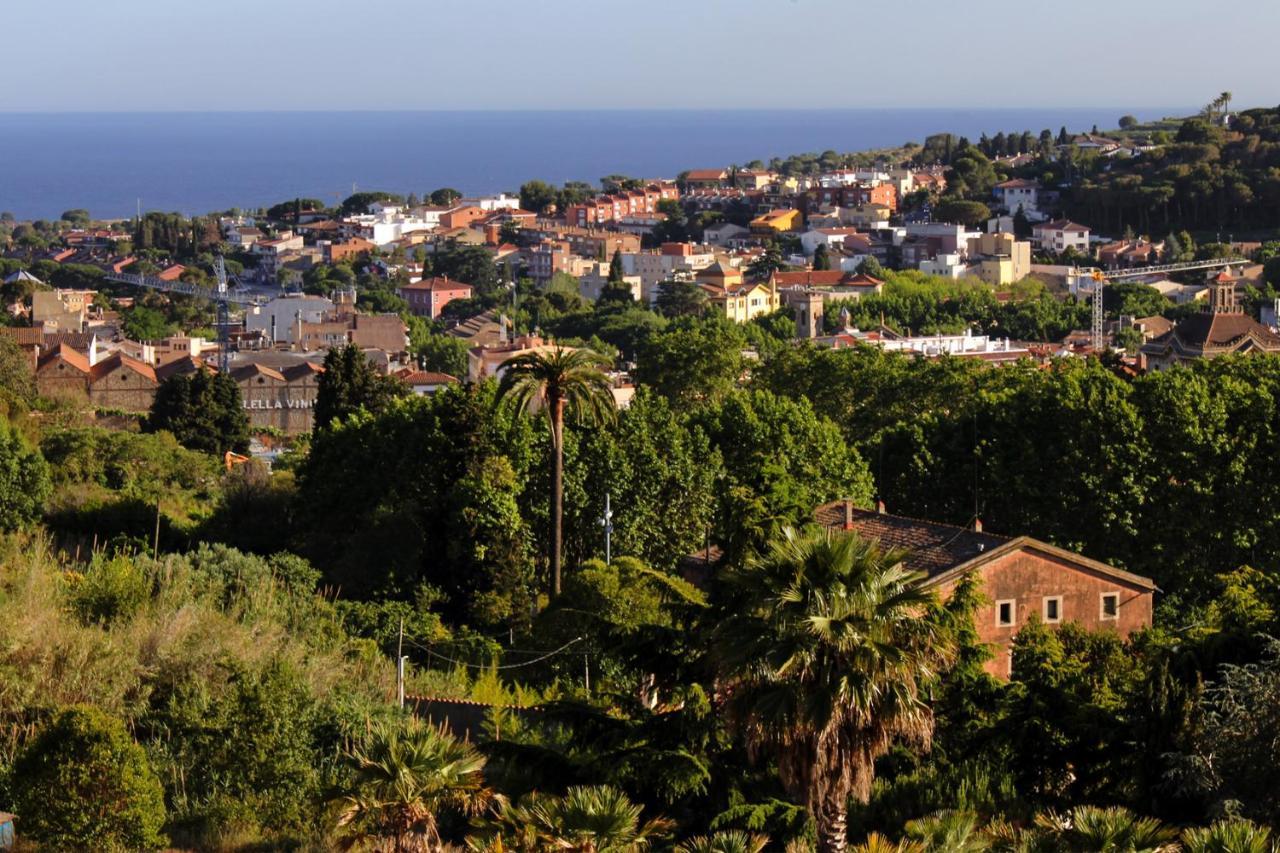 Can Rovira - Stunning Neoclassical Mansion, Just 20 Min Drive From Barcelona City Center, Ideal For Groups And Families Alella Eksteriør bilde