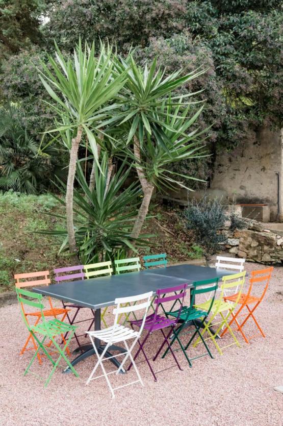 Can Rovira - Stunning Neoclassical Mansion, Just 20 Min Drive From Barcelona City Center, Ideal For Groups And Families Alella Eksteriør bilde