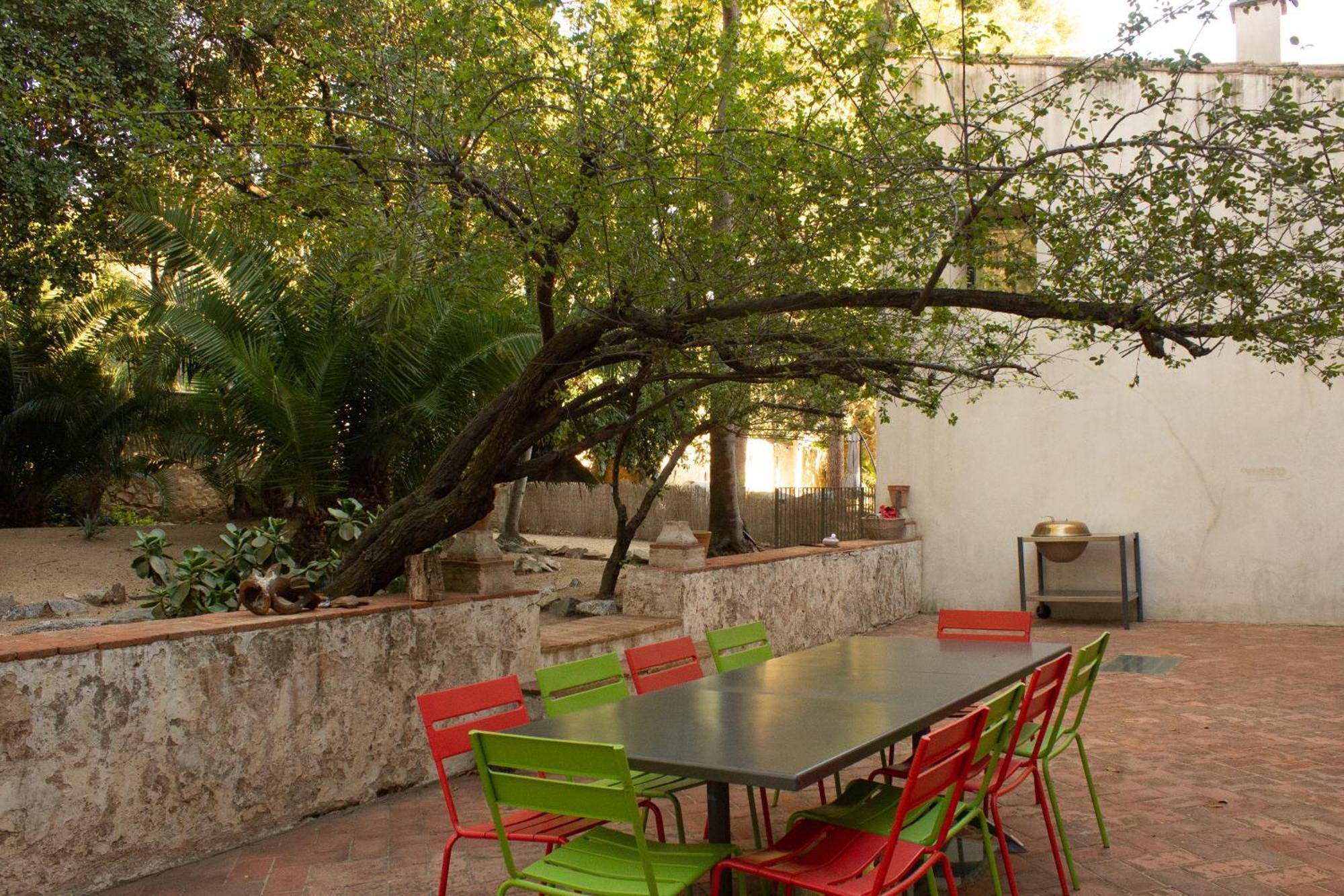 Can Rovira - Stunning Neoclassical Mansion, Just 20 Min Drive From Barcelona City Center, Ideal For Groups And Families Alella Eksteriør bilde