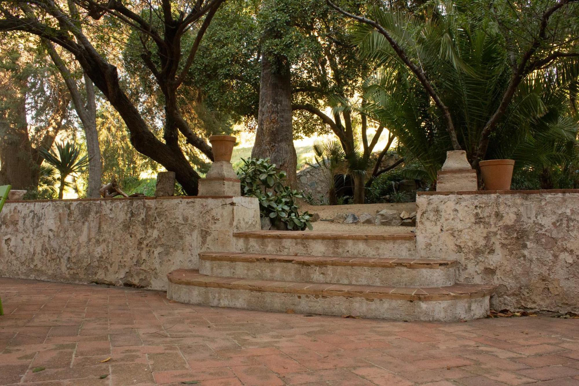 Can Rovira - Stunning Neoclassical Mansion, Just 20 Min Drive From Barcelona City Center, Ideal For Groups And Families Alella Eksteriør bilde