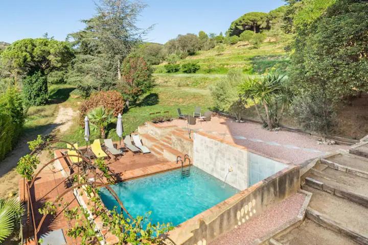 Can Rovira - Stunning Neoclassical Mansion, Just 20 Min Drive From Barcelona City Center, Ideal For Groups And Families Alella Eksteriør bilde