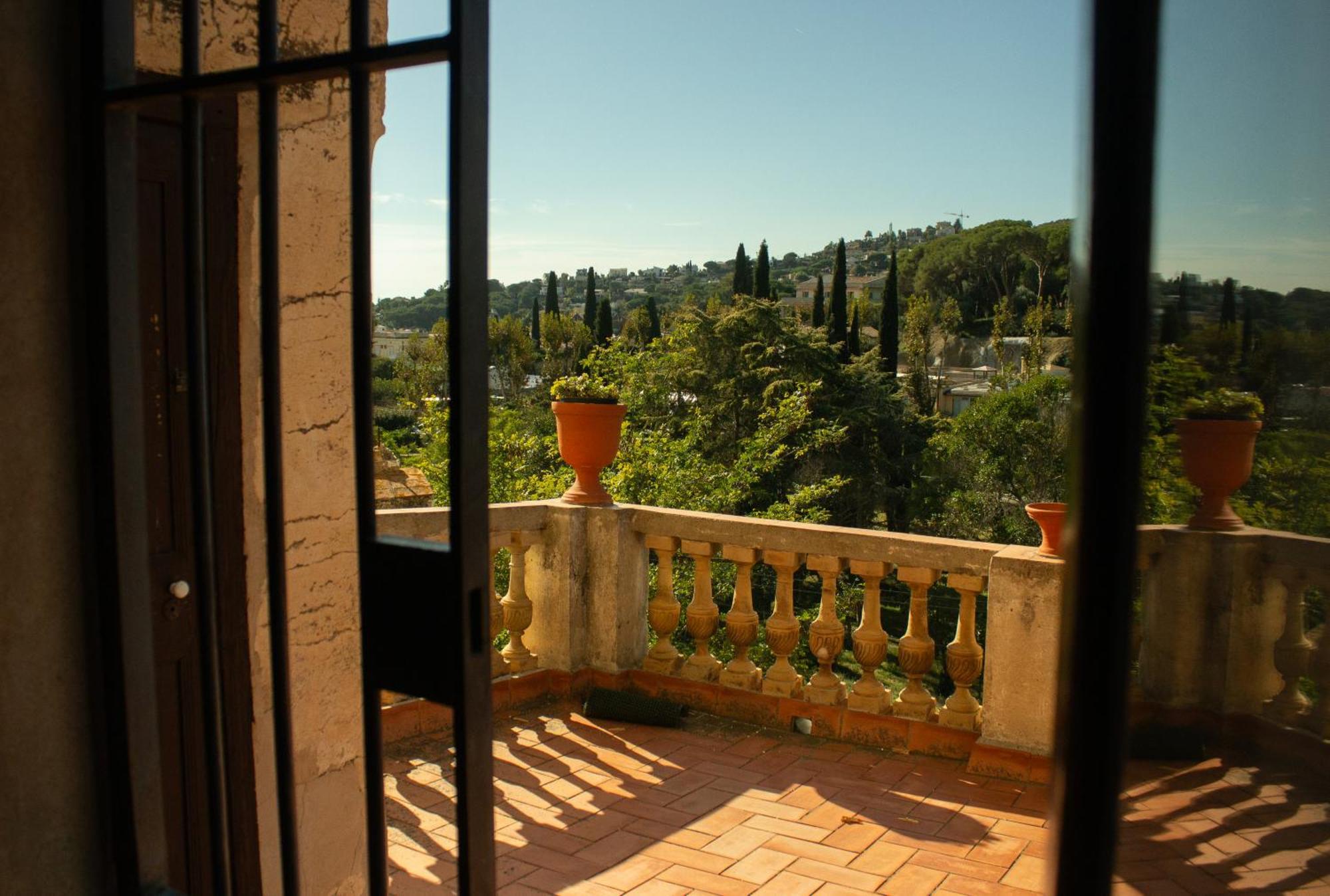 Can Rovira - Stunning Neoclassical Mansion, Just 20 Min Drive From Barcelona City Center, Ideal For Groups And Families Alella Eksteriør bilde